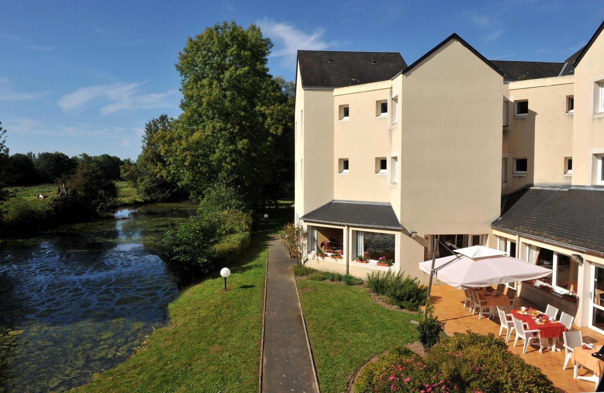 Logis Hotel Le Relais Du Moulin Valencay Exterior photo