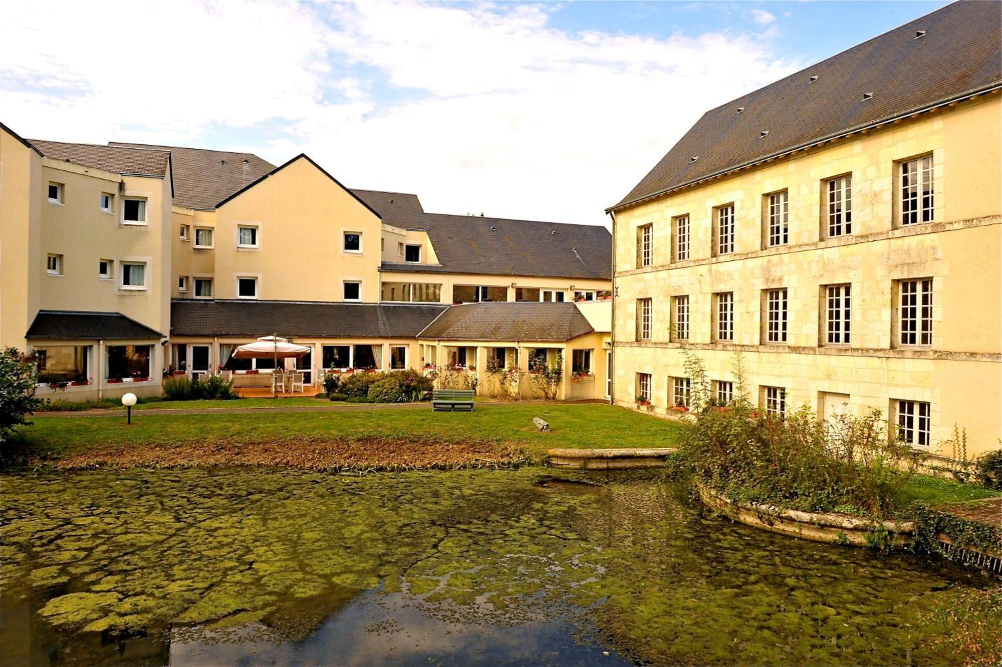 Logis Hotel Le Relais Du Moulin Valencay Exterior photo